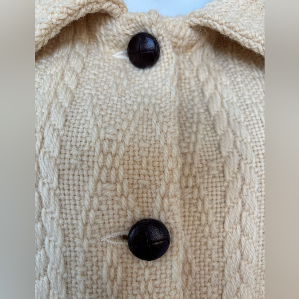 Boyne Valley Weavers Handcrafted Irish Knit Merino Wool Jacket - Picture 7 of 8